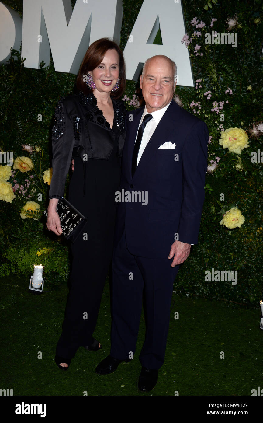 New York, NY, USA. 31st May, 2018. Marie-Josee Kravis and Henry Kravis attends the 2018 Party in the Garden at Museum of Modern Art on May 31, 2018 in New York City. People: Marie-Josee Kravis and Henry Kravis   Credit: Hoo Me.Com/Media Punch/Alamy Live News Stock Photo