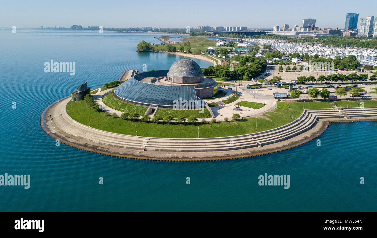 Chicago, Illinois, USA. The 12th Street Beach, a narrow strip of sand south  of the Adler Planetarium that provides some relief from the summer heat  Stock Photo - Alamy