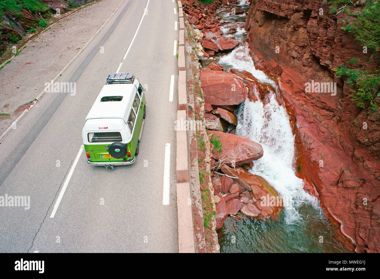 AERIAL VIEW from a 6-meter mast. Sightseeing in the spectacular Gorges du Cians in a Volkswagen camper van. French Riviera's hinterland, France. Stock Photo
