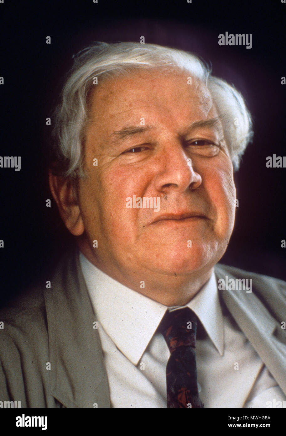 PETER USTINOV (1921-2004) English actor, writer and humorist  in 1986 Stock Photo