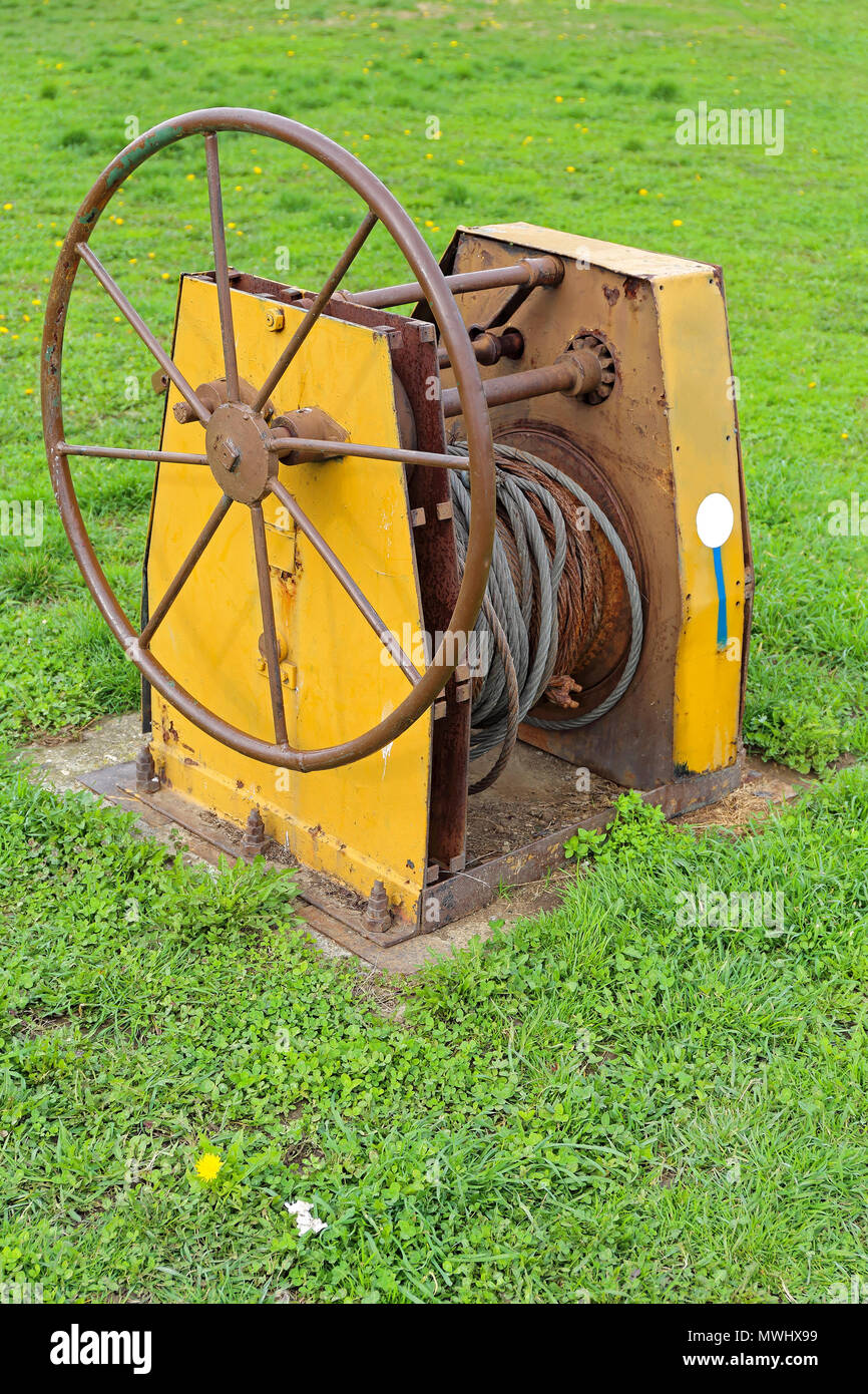 Cable pulling winch hires stock photography and images Alamy