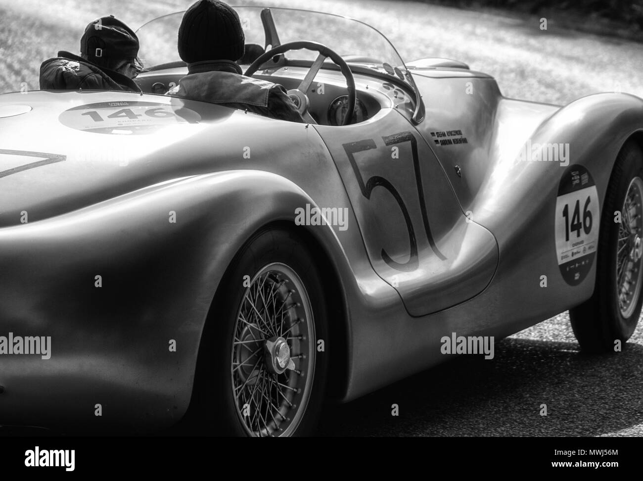 Alfa romeo 6c 2500 ss spider hi-res stock photography and images - Alamy