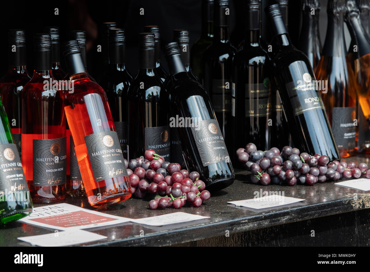 Halfpenny Green Vineyards wine stall at a food festival. Oxfordshire, England Stock Photo