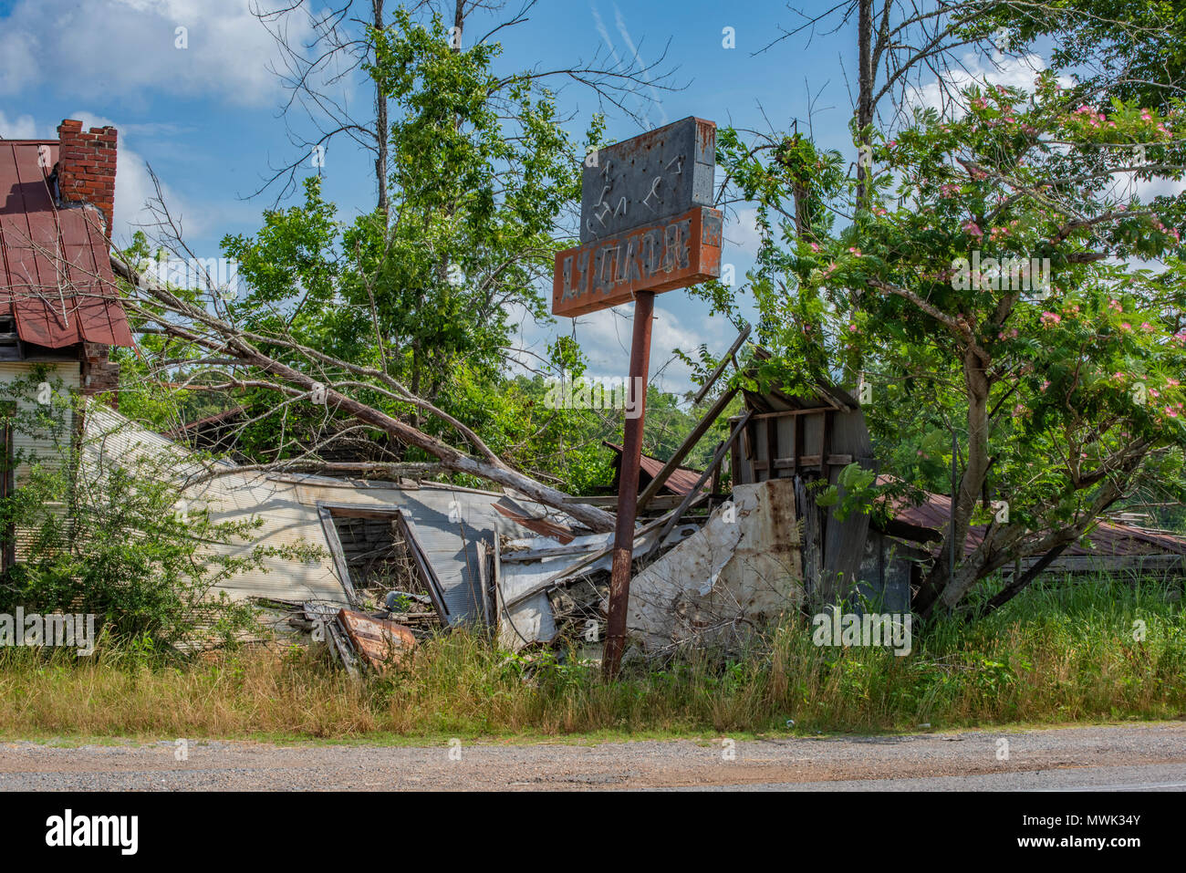 ELM GROVE, LA., U.S.A. MAY 20, 2018 A weatherbeaten old store is