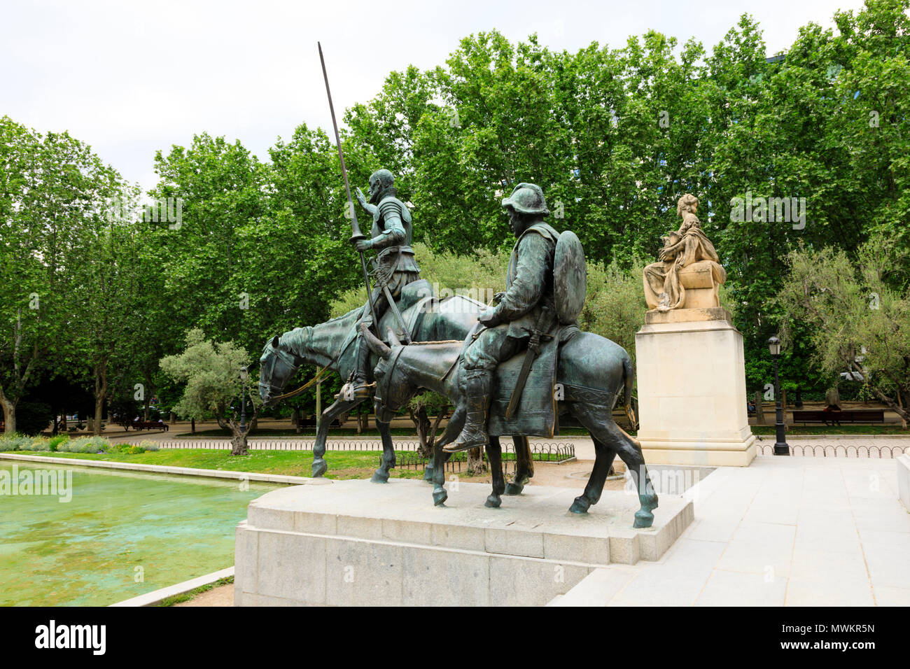 Bronze statues of Don Quixote and Sancho Panza, Monument to the author of Don Quixote, Miguel de Cervantes, Plaza de Espana, Madrid, Spain. May 2018 Stock Photo