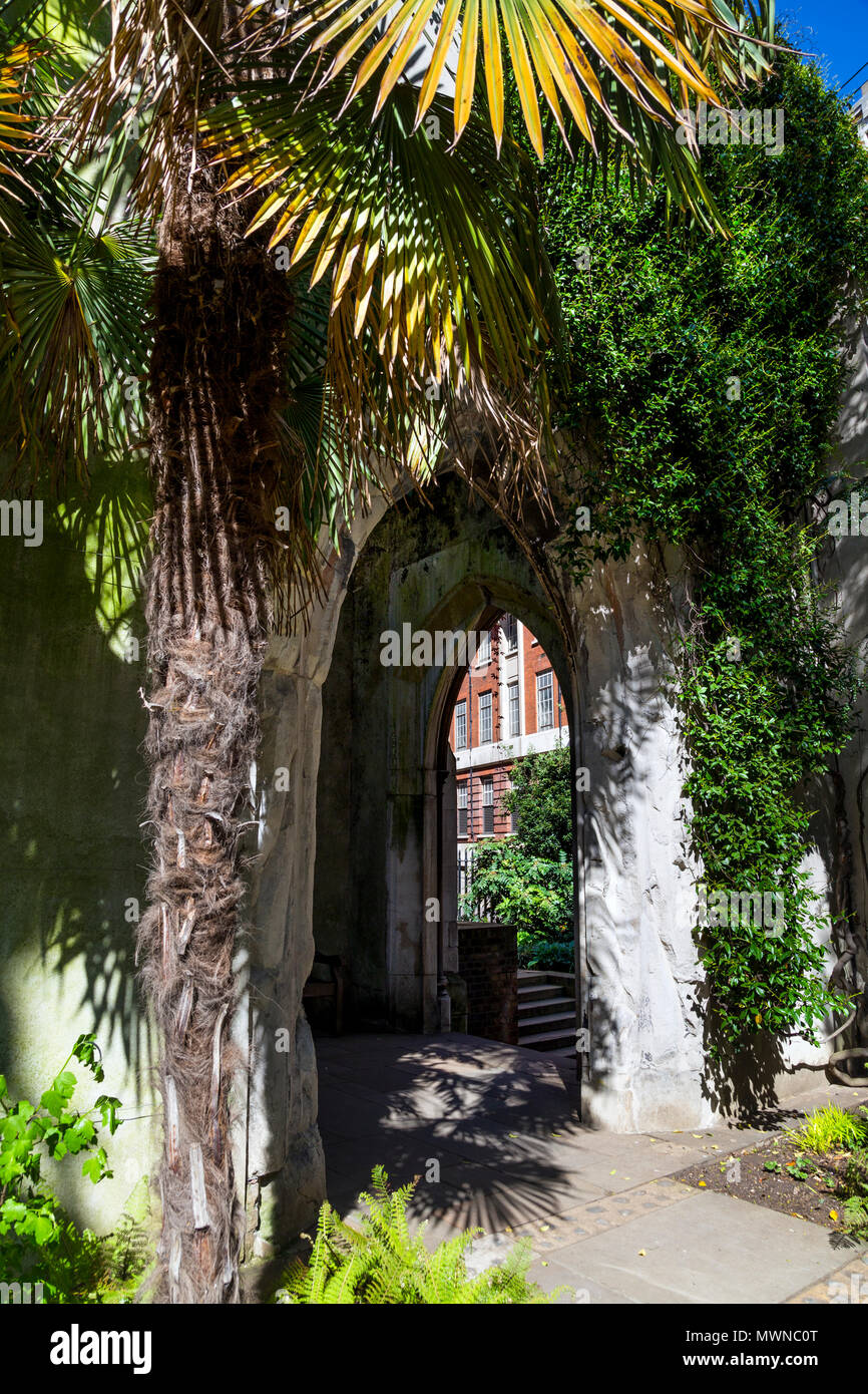 St Dunstan in the East church damaged in the blitz, now converted into a public garden, London, UK Stock Photo
