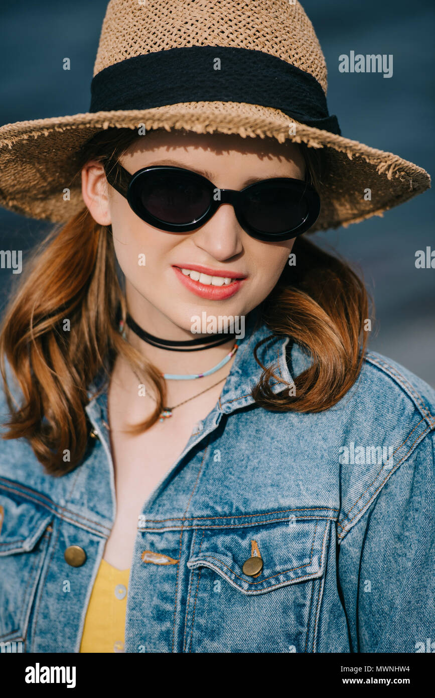 How to healthy stay on vacation, How to patent red wear shoes Biel jessica as mary camden