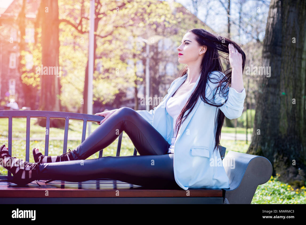Featured image of post Beautiful Poses For Girls / Cute girls hand dpz stylish hand dp girls beautiful hands dpz for instagram facebook whatsapp.