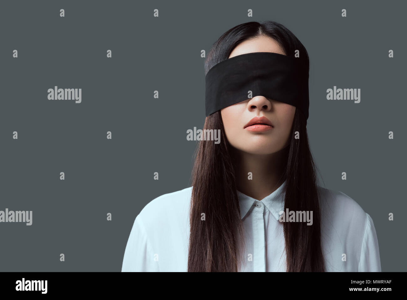 Young woman blindfolded blindfold hi-res stock photography and images -  Page 3 - Alamy