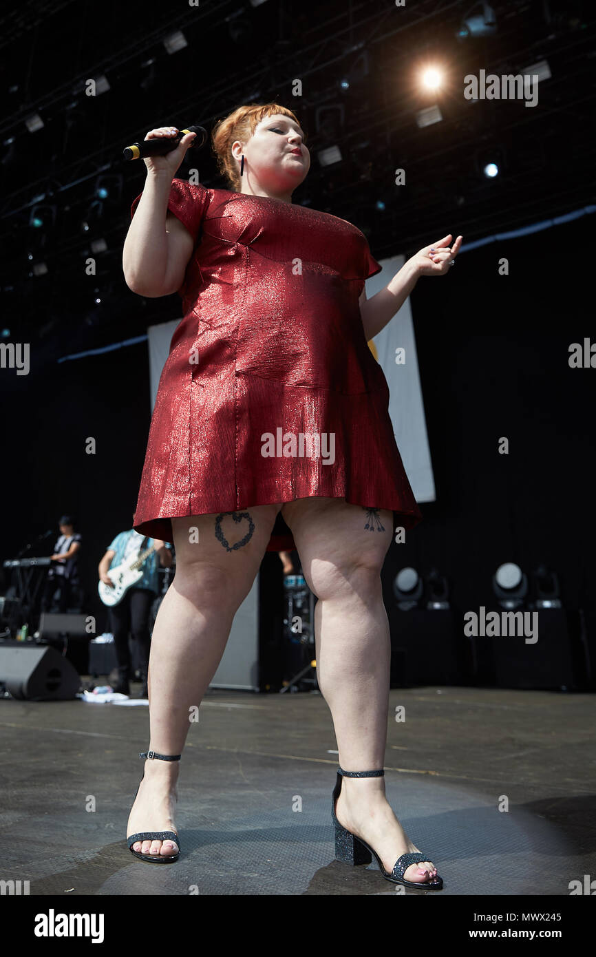 Nuerburg, Germany. 2nd June 2018. American singer-songwriter Beth Ditto performs on the main stage of open-air festival 'Rock am Ring'. The festival features around 80 bands performing on 3 different stages. Photo: Thomas Frey/dpa Credit: dpa picture alliance/Alamy Live News Stock Photo