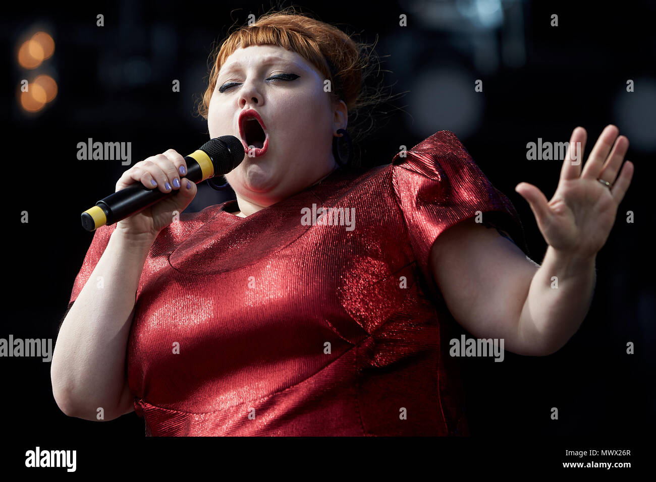 Nuerburg, Germany. 2nd June 2018. American singer-songwriter Beth Ditto performs on the main stage of open-air festival 'Rock am Ring'. The festival features around 80 bands performing on 3 different stages. Photo: Thomas Frey/dpa Credit: dpa picture alliance/Alamy Live News Stock Photo