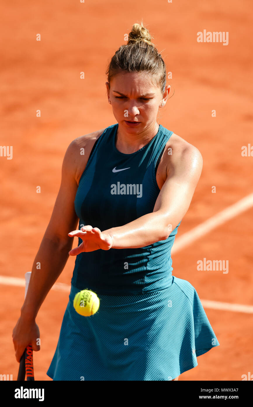 Simona halep french open hi-res stock photography and images - Alamy