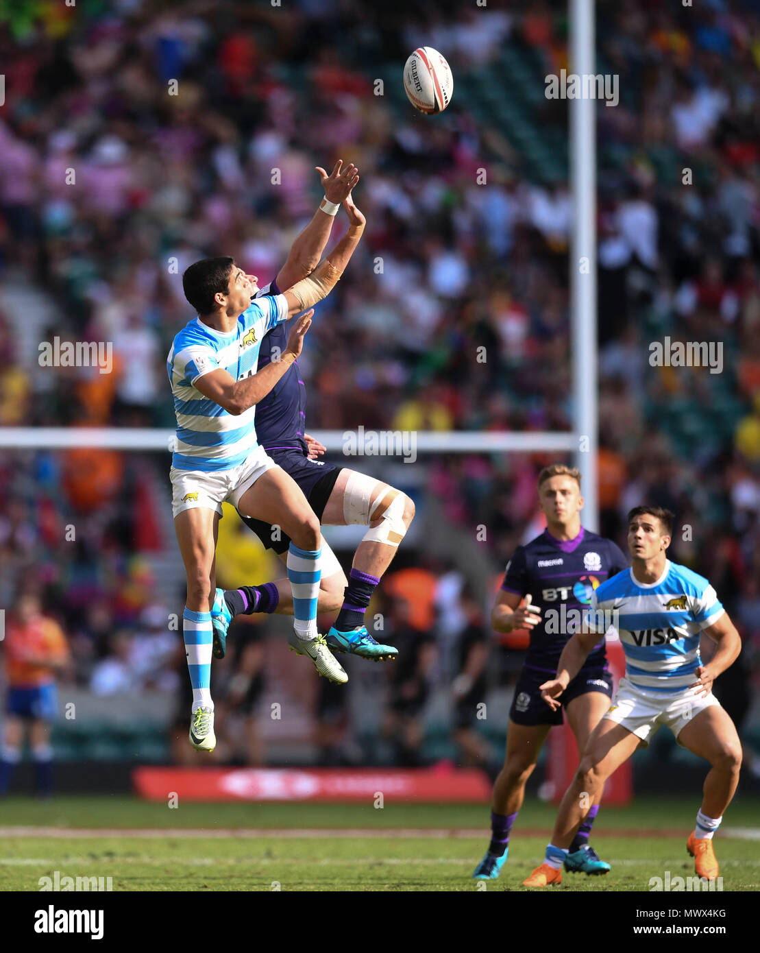 Twickenham Stadium, London, UK. 2nd June, 2018. HSBC World Rugby Sevens Series, Scotland 7s versus Argentina 7s; Franco Sabato of Argentina and Jack Cuthbert of Scotland compete for the ball in the air Credit: Action Plus Sports/Alamy Live News Stock Photo