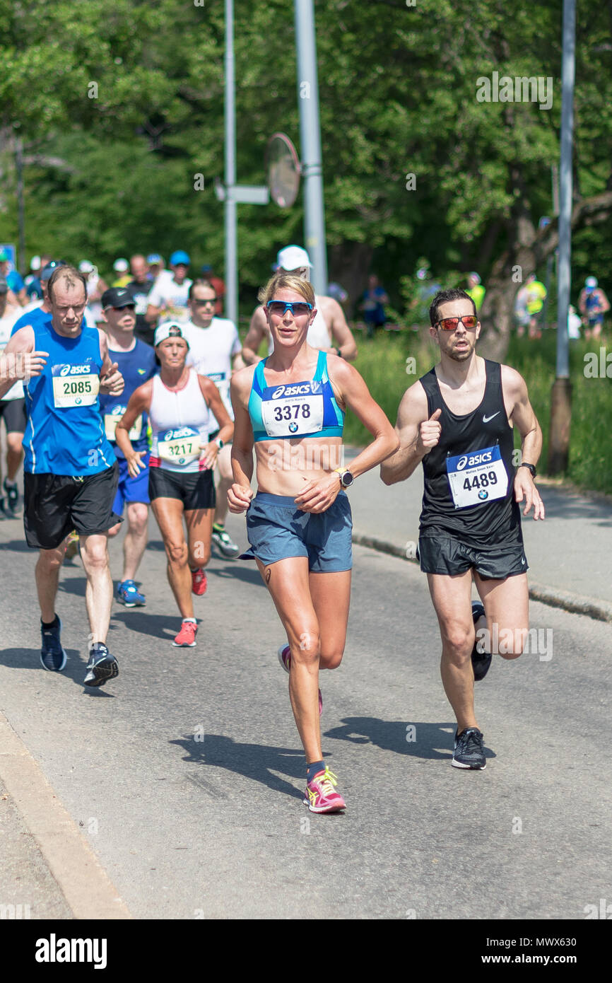 Stockholm, Sweden. 2nd June 2018.  Runners during the Stockholm Marathon 2018 in very hot conditions. Credit: Stefan Holm/Alamy Live News Stock Photo