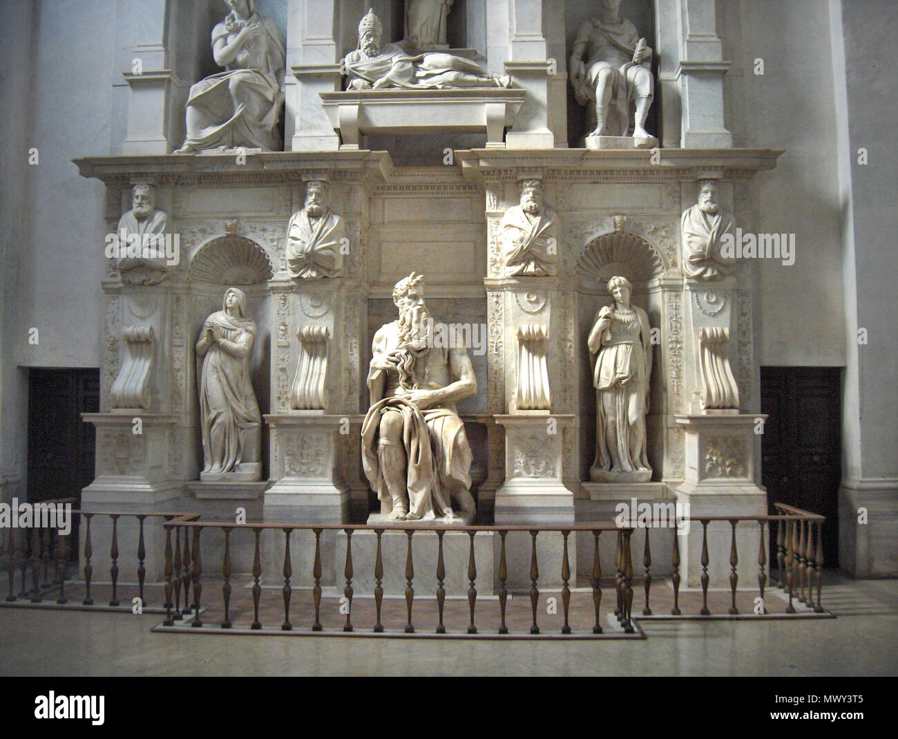 English Statue Of Moses By Michelangelo Church San Pietro In Vincoli Rome Italy 12 April 10 Georges Jansoone Jojan Artwork By Michelangelo 535 S Pietro In Vincoli 001 Stock Photo Alamy