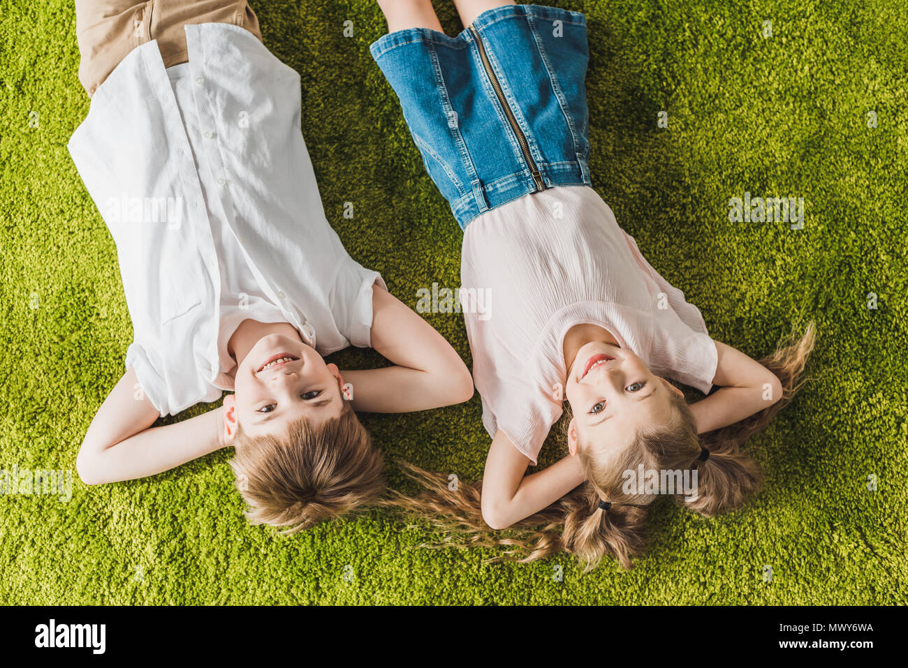 Image showcasing Top view happy children hi-res stock photography and images - Alamy