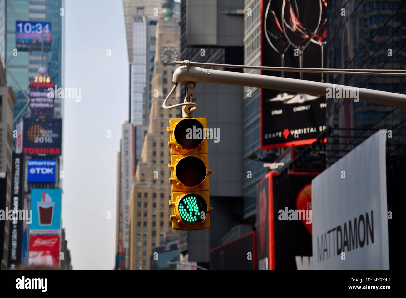Traffic light at times square, New York, USA Stock Photo Alamy