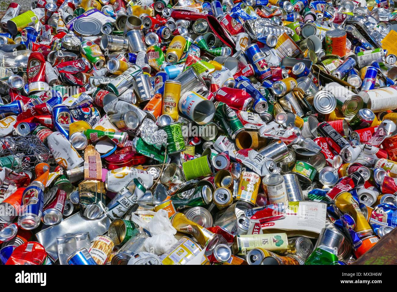 Recycled aluminium cans hires stock photography and images Alamy