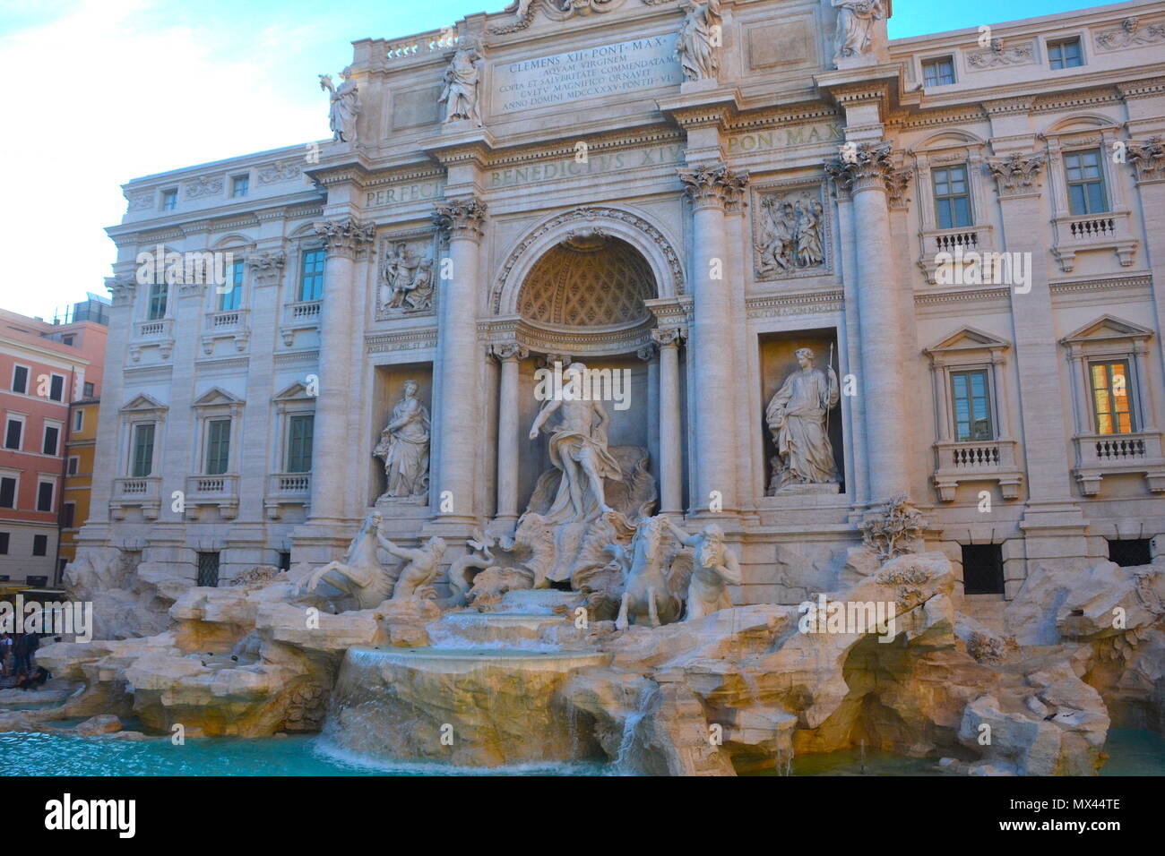 Vista de la Fontana de Trevi en Roma Stock Photo