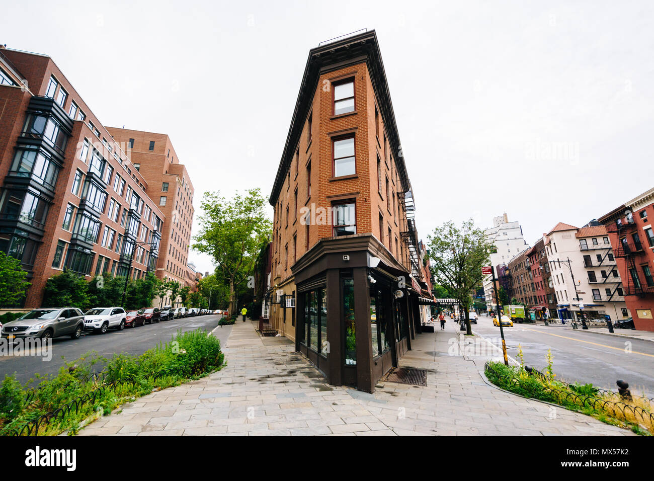Greenwich avenue and west 11th street hires stock photography and