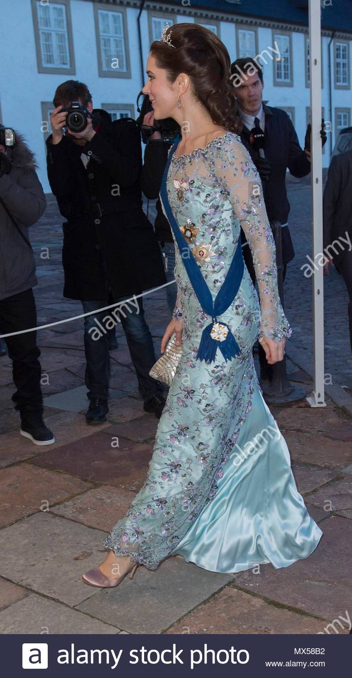 crown-princess-mary-president-of-the-republic-of-finland-his-excellency-sauli-vinm-niinist-and-mrs-jenni-elina-haukio-pay-a-state-visit-to-denmark-hm-queen-margrethe-and-hrh-prince-consort-henrik-seen-hosting-a-gala-dinner-honoring-the-president-of-finland-and-his-wife-at-fredensborg-castle-attended-by-crown-prince-frederik-crown-princess-mary-prince-joachim-princess-marie-and-princess-benedikte-photo-hanne-juul-all-over-press-denmark-MX58B2.jpg