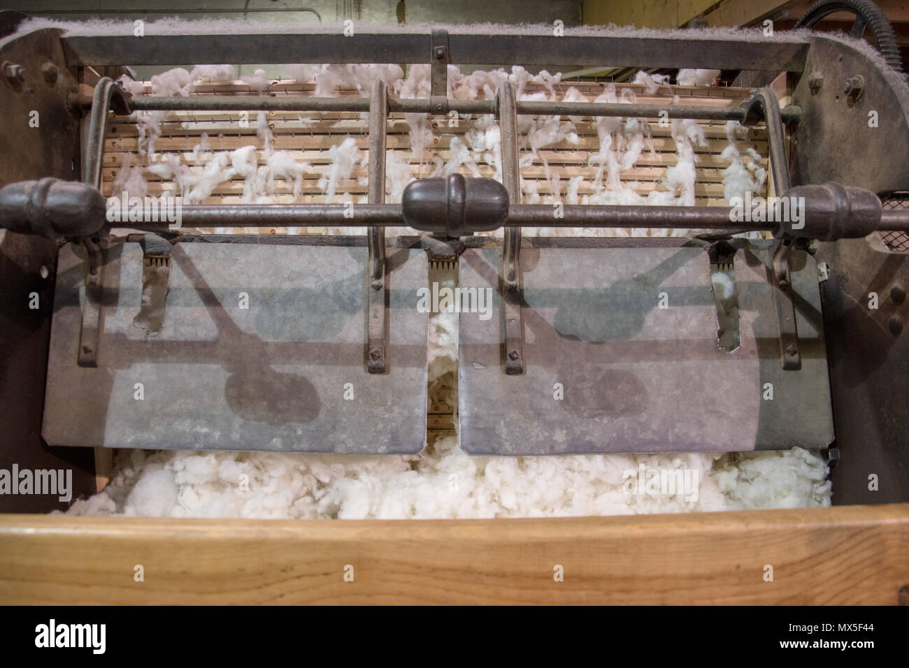 Wool Carding High Resolution Stock Photography and Images Alamy