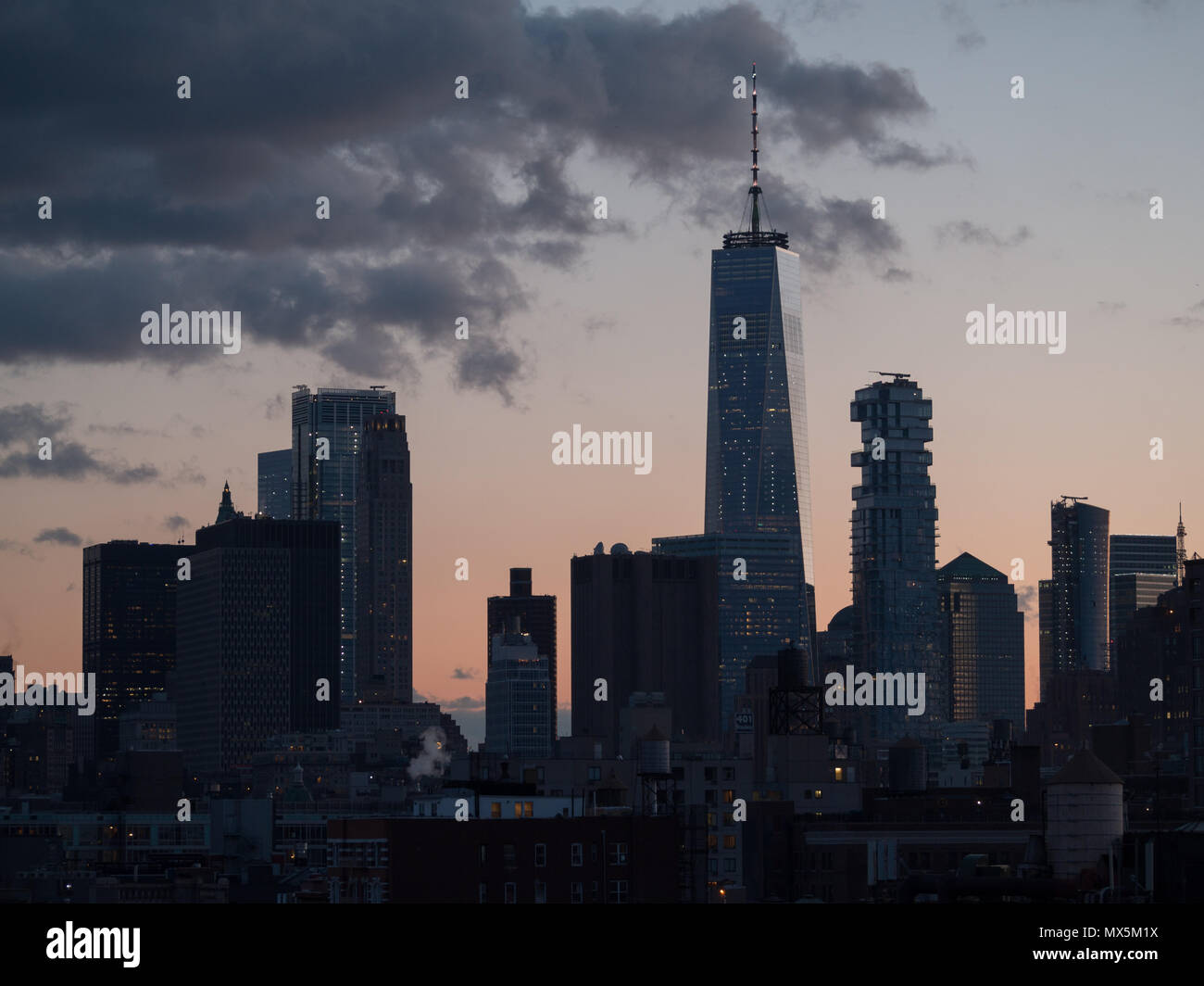 Clouds downtown manhattan skyline hi-res stock photography and images ...