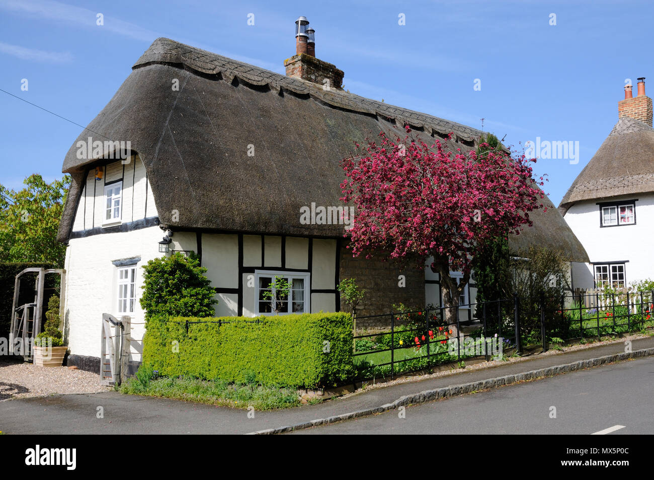 Woodland Cottage, Maids Moreton, Buckinghamshire Stock Photo Alamy