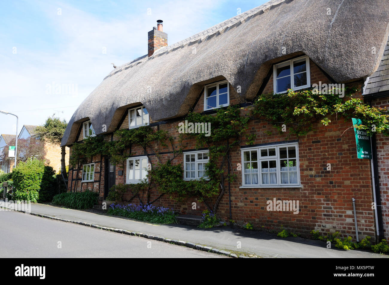 Chestnut Cottage, Maids Moreton, Buckinghamshire Stock Photo Alamy