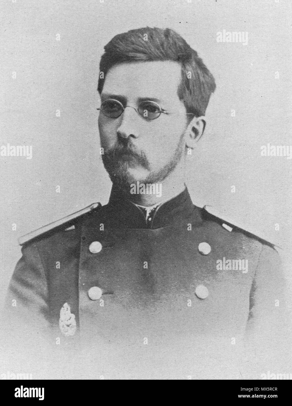 . English: «The accompanying portrait (Frontispiece), taken in 1895, represents BOROVSKY — wearing the uniform of a medical officer in the Imperial Russian Army — at the age of 32, at the period when his researches on oriental sore were being conducted. The original portrait was given to the late Prof. G. H. F. NUTTALL, F.R.S., by Prof. E. N. PAWLOWSKY, of the Military Medical Academy, Leningrad, for inclusion in the ' Portrait Gallery ' of parasitologists at the Molteno Institute, Cambridge, and has been kindly placed at my disposal by Prof. D. KEILIN, F.R.S.»[1] Русский: Фотопортрет П. Ф. Бо Stock Photo