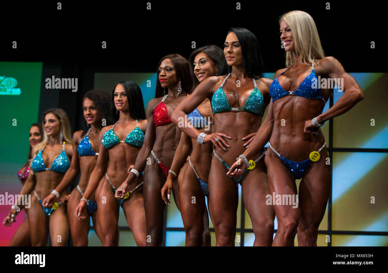 Toronto. 2nd June, 2018. Contestants compete during the women's bikini  competition of the 2018 Toronto Pro Supershow IFBB Championships at Toronto  Metro Convention Centre in Toronto, June 2, 2018. Credit: Zou  Zheng/Xinhua/Alamy