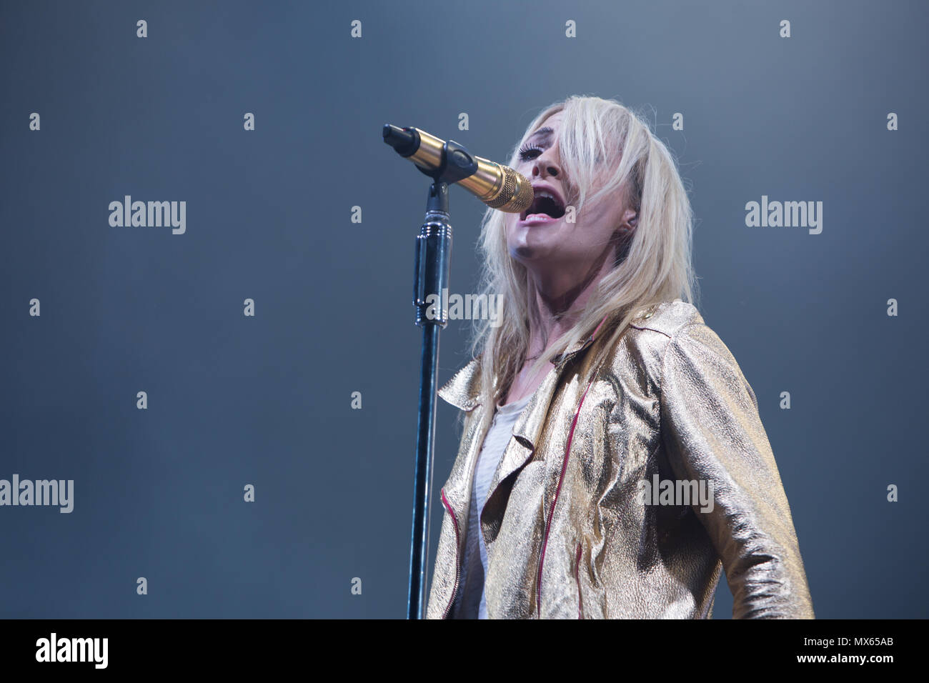 Toronto, CANADA. 02nd June 2018, Emily Haines of Canadian Pop Rock band Metric performas at the 2018 Field Trip Music & Arts Festival in Toronto. Credit: Bobby Singh/Alamay Live News Credit: topconcertphoto/Alamy Live News Stock Photo