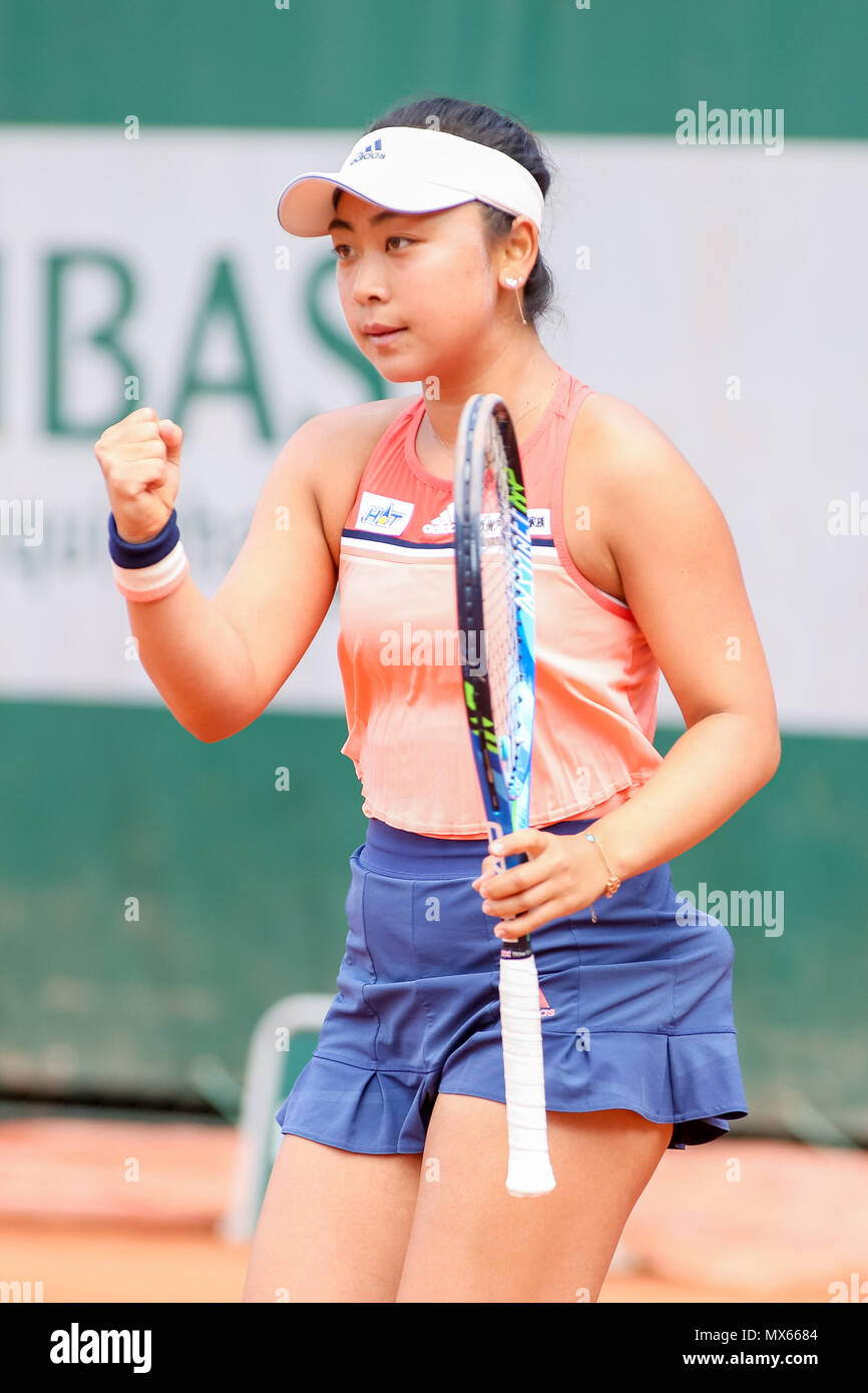 Eri Hozumi (JPN), JUNE 2, 2018 - Tennis : Eri Hozumi of Japan reacts during  the Women's doubles second round match of the French Open tennis tournament  against Raquel Atawo of the