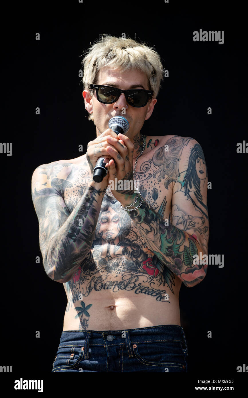 The neighbourhood band hi-res stock photography and images - Page