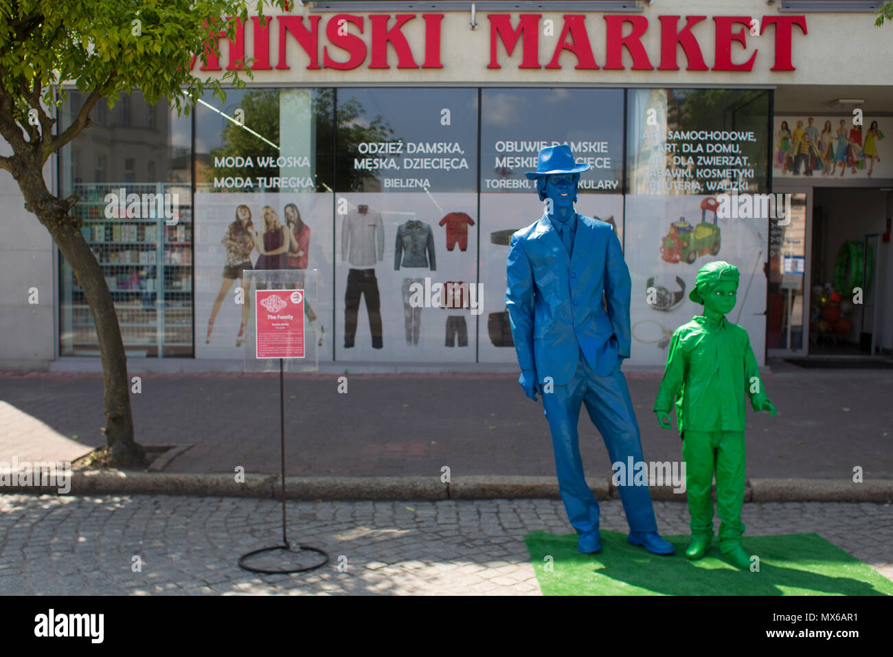 Invisibles hi-res stock photography and images - Alamy