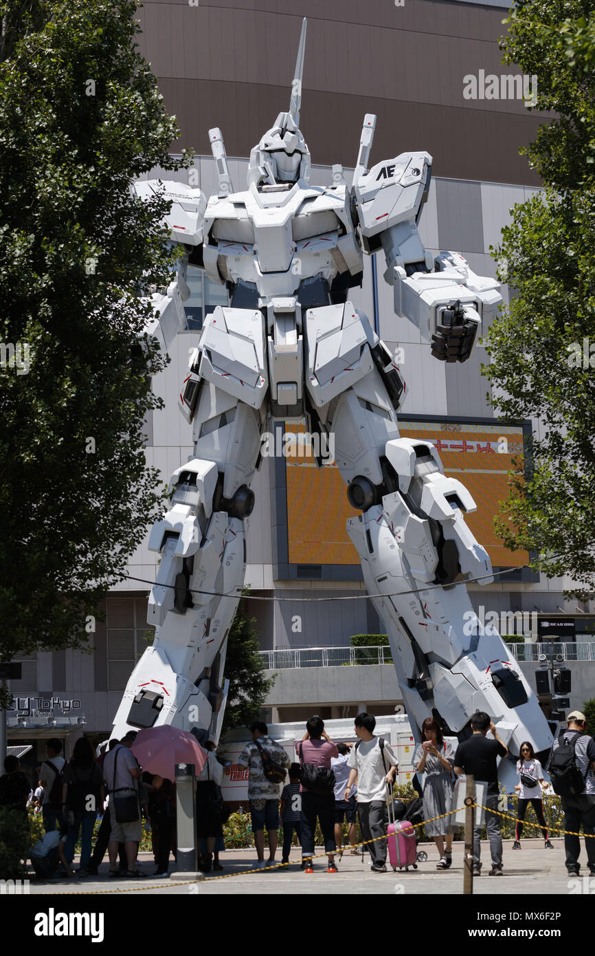 Tokyo, Japan. 3rd June, 2018. A life-sized Unicorn Gundam statue on display  outside Odaiba Diver City Tokyo Plaza in Tokyo, Japan. The 19.7m tall robot  weighing 49 tons replica from the Mobile