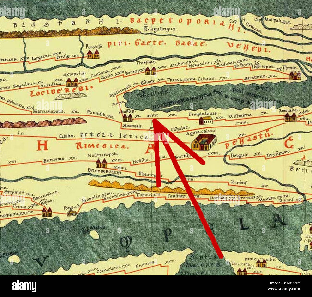 . English: Cutout from Tabula Peutingeriana, 1-4th century CE. Facsimile edition by Conradi Millieri, 1887/1888; the red arrow shows Tabula Peutingeriana places in modern Bulgaria; on the map: Erite; in modern Bulgaria: mouth of the river Kamchiya Deutsch: Ausschnitt aus der Tabula Peutingeriana; Orte und Stationen auf der Tabula Peutingeriana im heutigen Bulgarien; der rote Pfeil auf der Karte zeigt: Erite; im heutigen Bulgarien: Mündung des Flusses Kamtschija Български: Изрез от Пойтингеровата карта; Места на Пойтингеровата карта намиращи се в днешна България; червенате стрела на картата пок Stock Photo