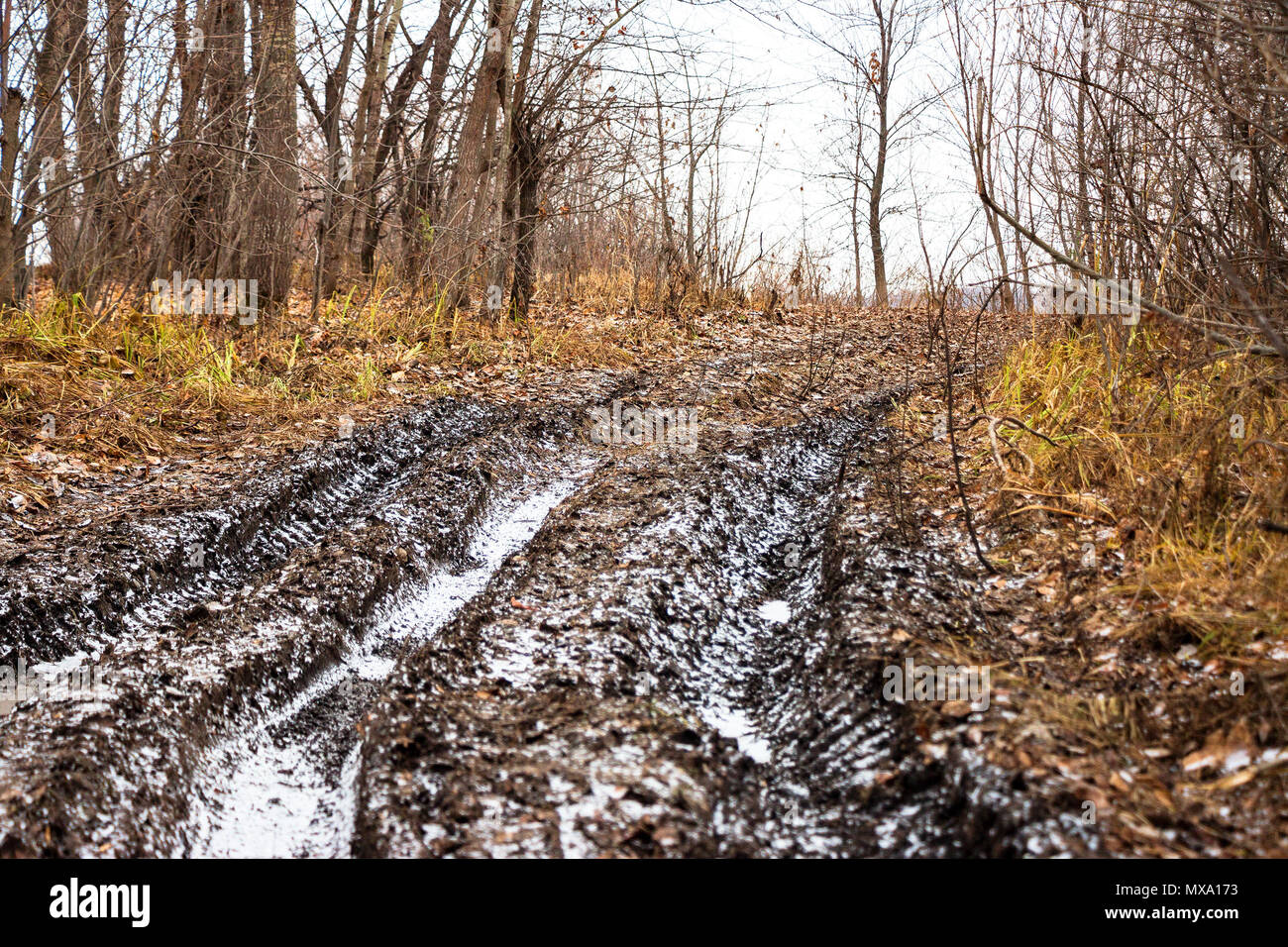 Driving Rough Conditions Rough driving conditions hi-res stock photography and images - Alamy