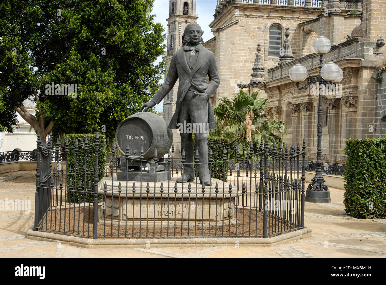 Statue of sherry producing founder: Manuel Maria Gonzalez Angel of the Gonzalez Byass Bodega (Celler) in Jerez de la Frontera in Andalusia, southern S Stock Photo