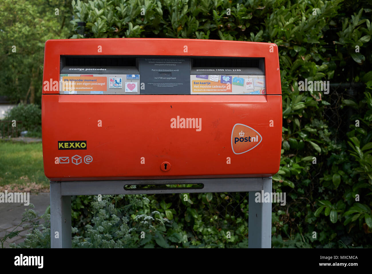 Holland post box hi-res stock photography and images - Alamy