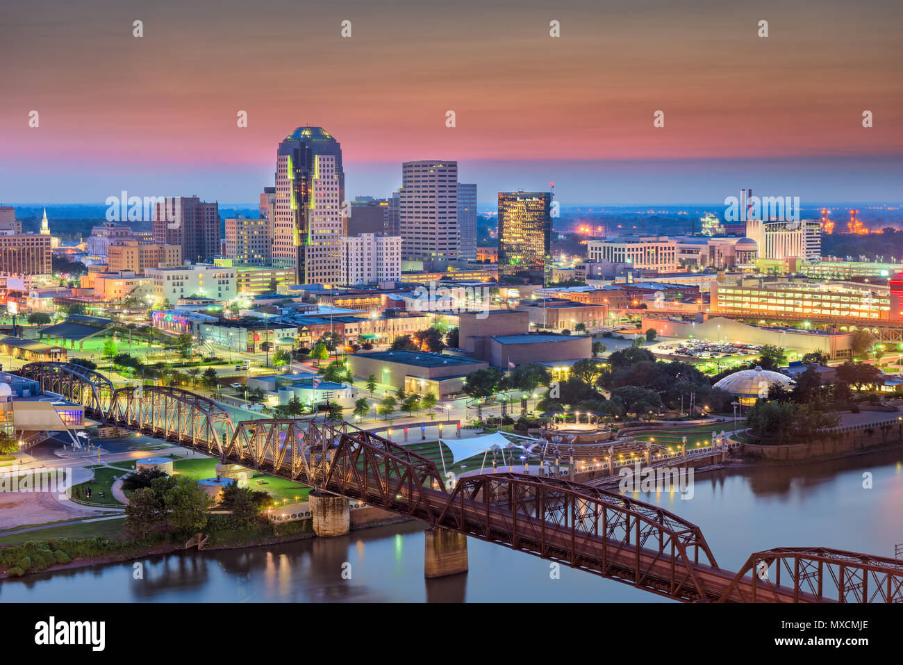 Shreveport, Louisiana, USA skyline over the Red River at dusk. Stock Photo
