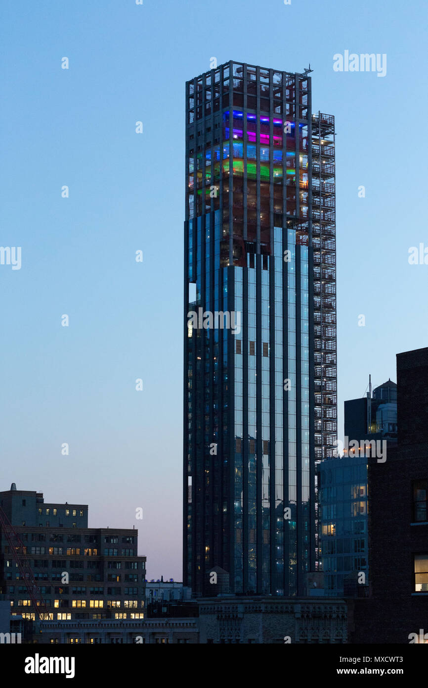 Nomad S Skyline Lights Up With Aurora Atop 277 Fifth Avenue In Manhattan Nyc Usa Stock Photo Alamy