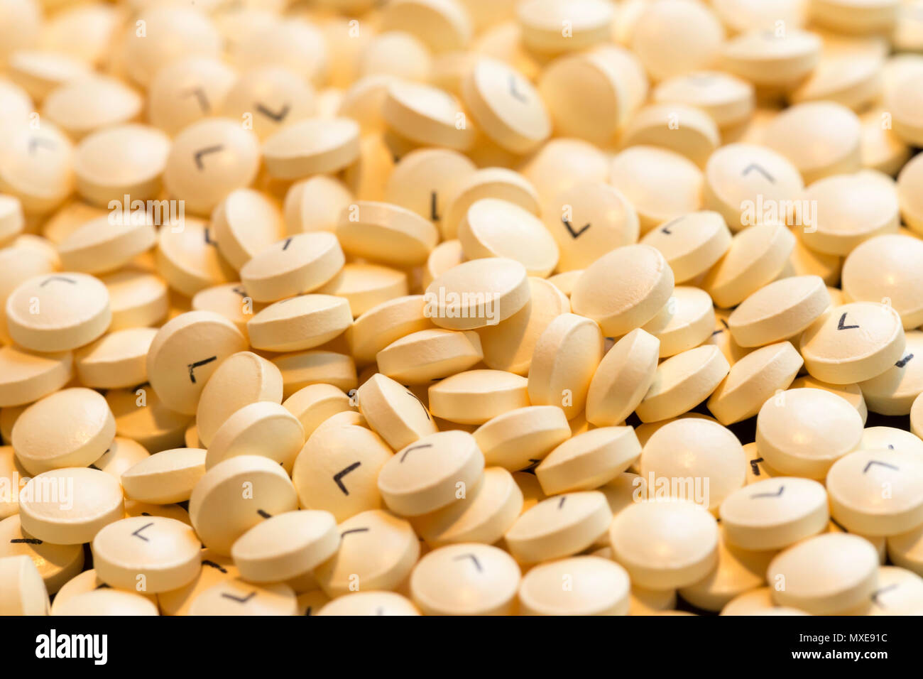 Close up of Baby Aspirin, USA Stock Photo Alamy