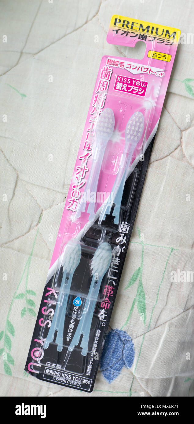 kiss you ionic toothbrush