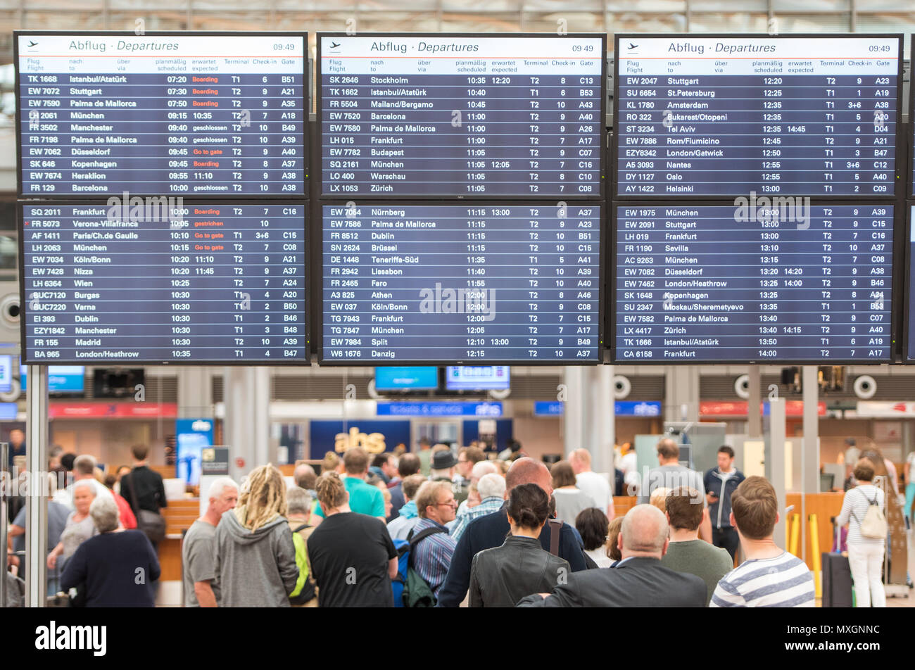Старое табло в аэропорту. Аэропорт шереметьево табло. Табло вылетов осло. Departure board. Аэропорт departure.