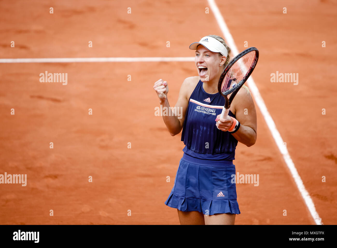 Yonex french open hi-res stock photography and images - Alamy