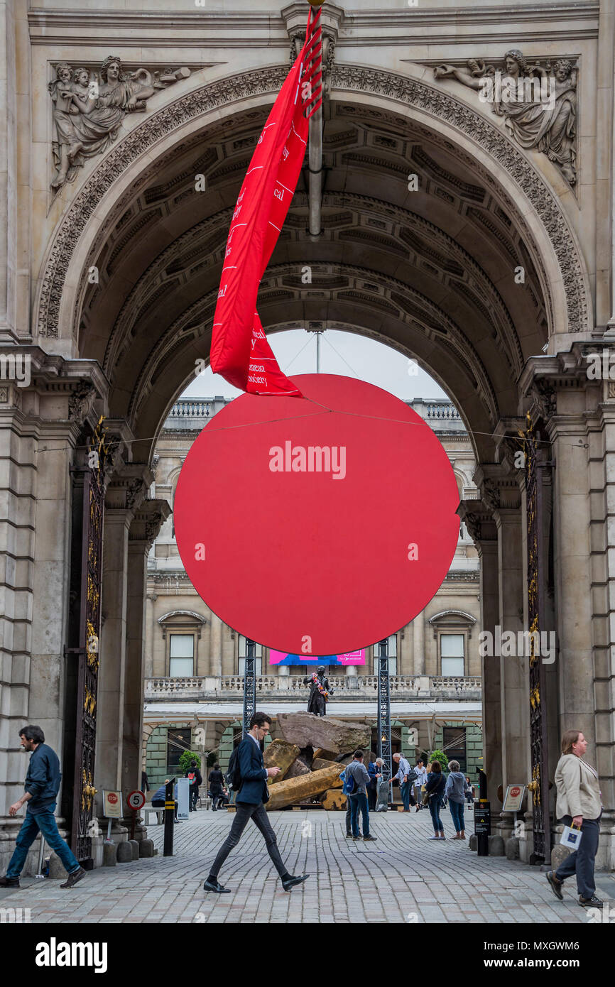 London, UK. 4th June, 2018. Symphony for my Beloved Daughter, 2018, by Anish Kapoor. Royal Academy celebrates its 250th Summer Exhibition, and to mark this momentous occasion, the exhibition is co-ordinated by Grayson Perry RA. Credit: Guy Bell/Alamy Live News Stock Photo