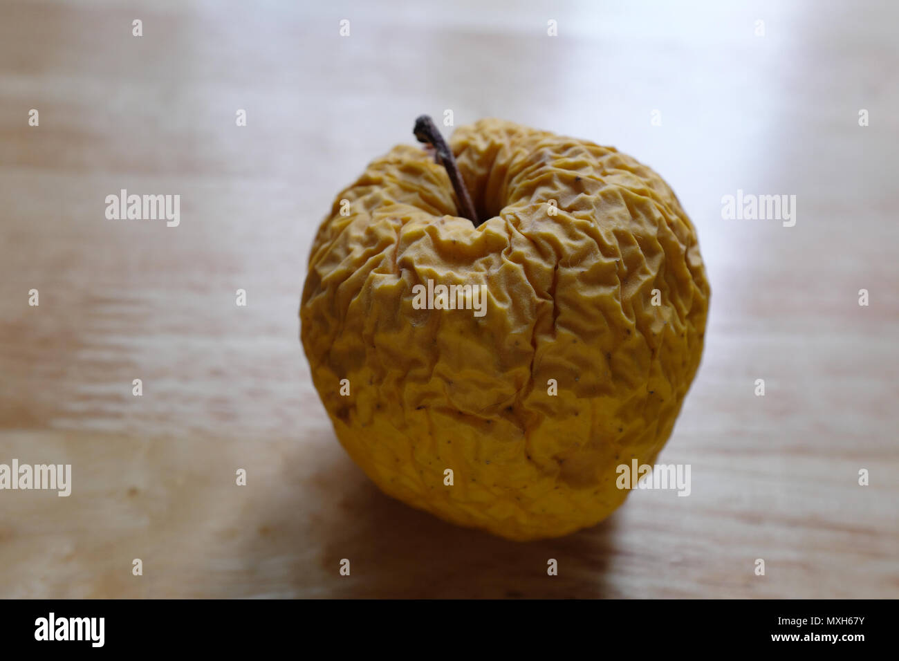 Wrinkly fruit hi-res stock photography and images - Alamy