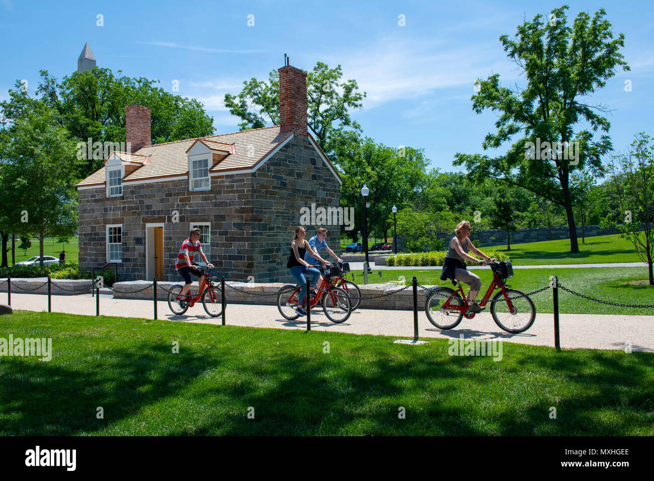 USA Washington DC Lock Keepers House on the National Mall in the Constitution Gardens Lockkeepers House restored Capitol Bike Share Stock Photo