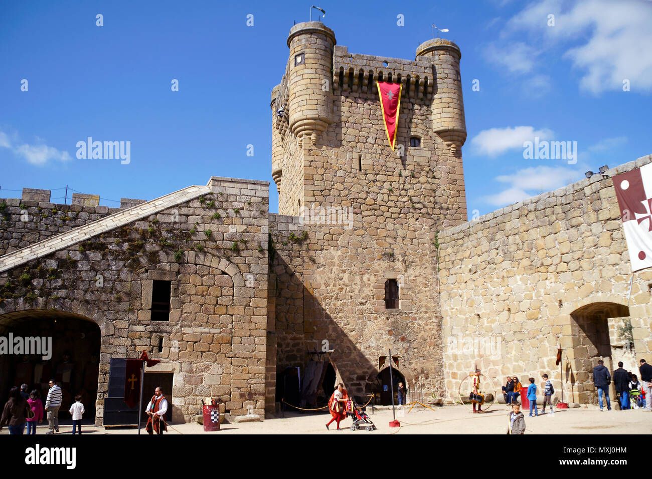 Castillo De Oropesa Toledo Espana Stock Photo Alamy
